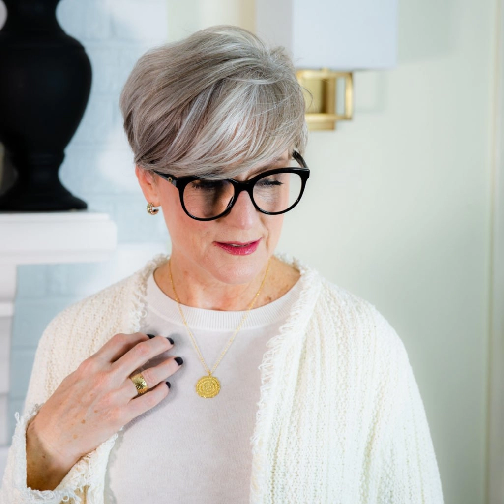 10 Timeless Jewelry Pieces Every Woman Should Own in 2025