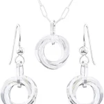 5 Minimalist Jewelry Sets for an Effortlessly Chic Everyday Look