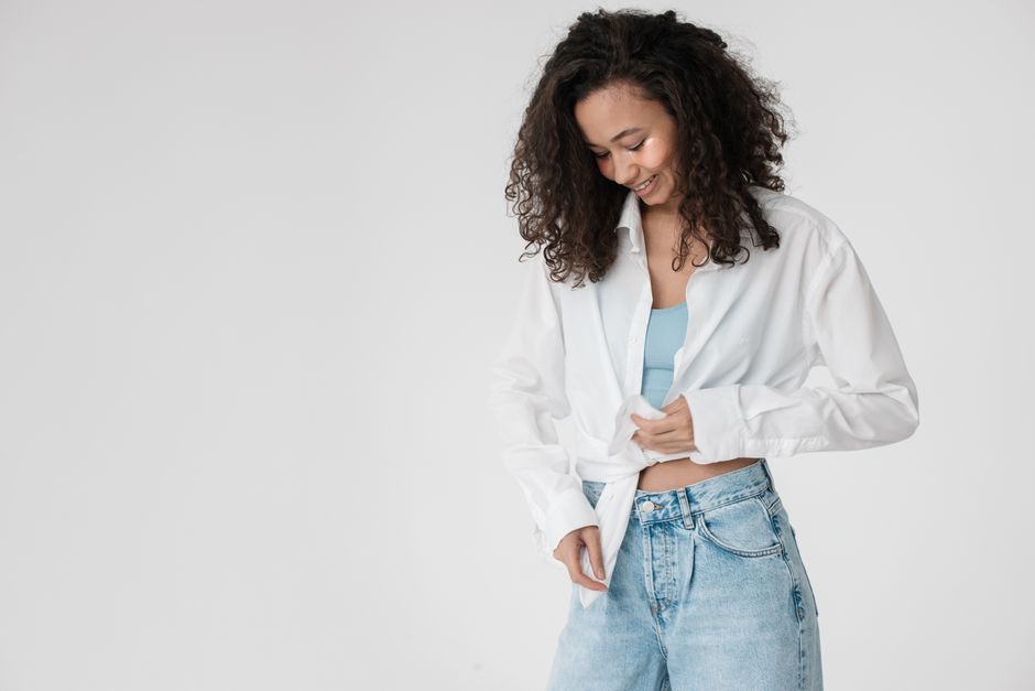 Baggy Jeans and Crop Tops: The 2026 Formula for Polished Streetwear