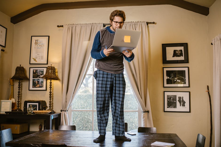 Pajamas for Young Women: Fabric, Fit, and 8 Sets That Hold Up