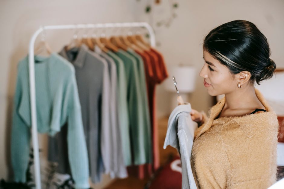 What To Wear To A Destination Wedding: The Destination Wedding Guest’s Climate Problem: What to Wear in 2026